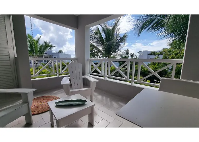 Tracadero Beach Club & Holidays Rentals